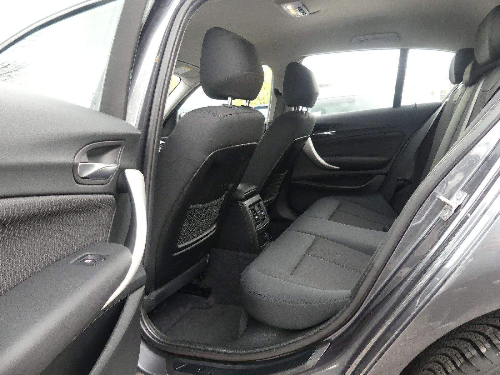 BMW 116i Limousine 5-trg PDC Isofix Bluetooth