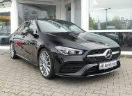 MERCEDES-BENZ CLA 200 AMG Line LED Kamera Alcantara CarPlay