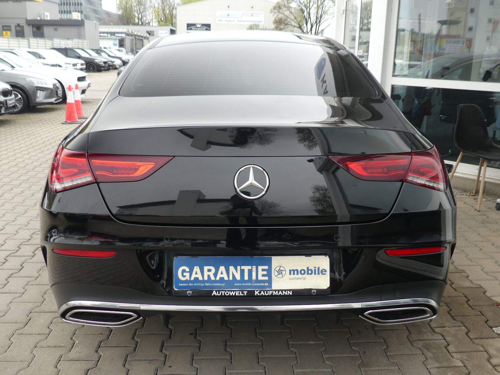 MERCEDES-BENZ CLA 200 AMG Line LED Kamera Alcantara CarPlay