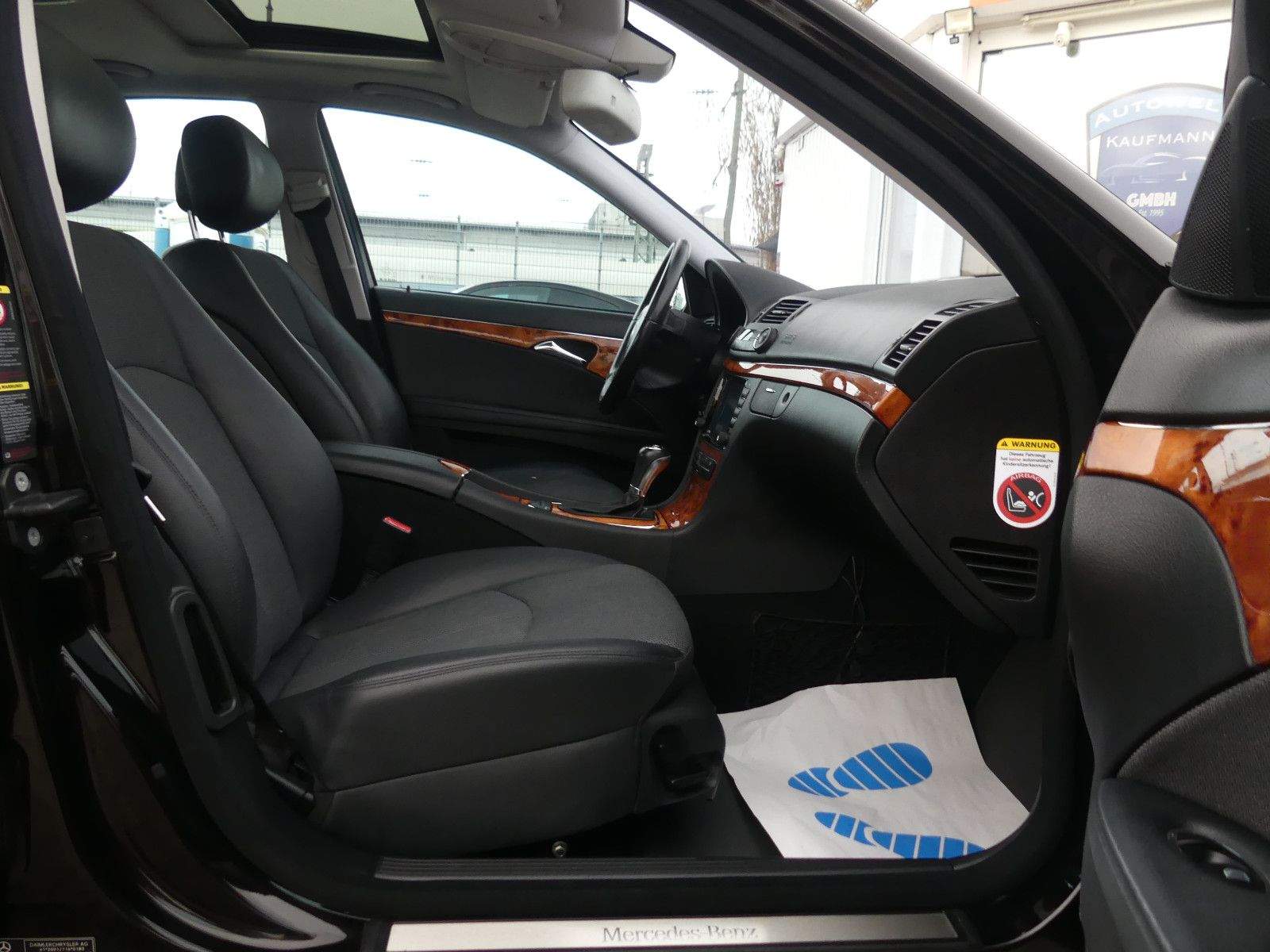 MERCEDES-BENZ E280 CDI Limousine Aut. Bi-Xenon Schiebed. Leder