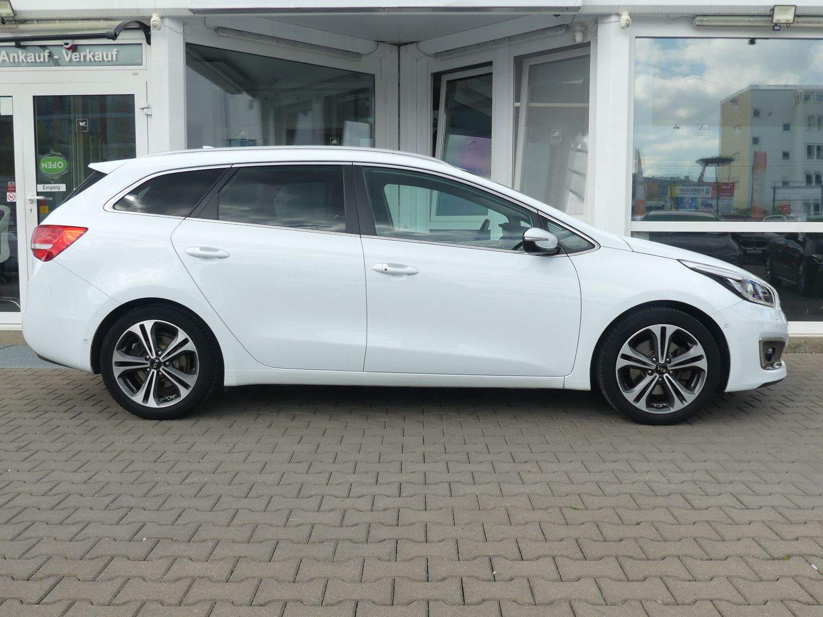 KIA cee'd / Ceed Aut. Kamera Spurhalte. Bluethooth