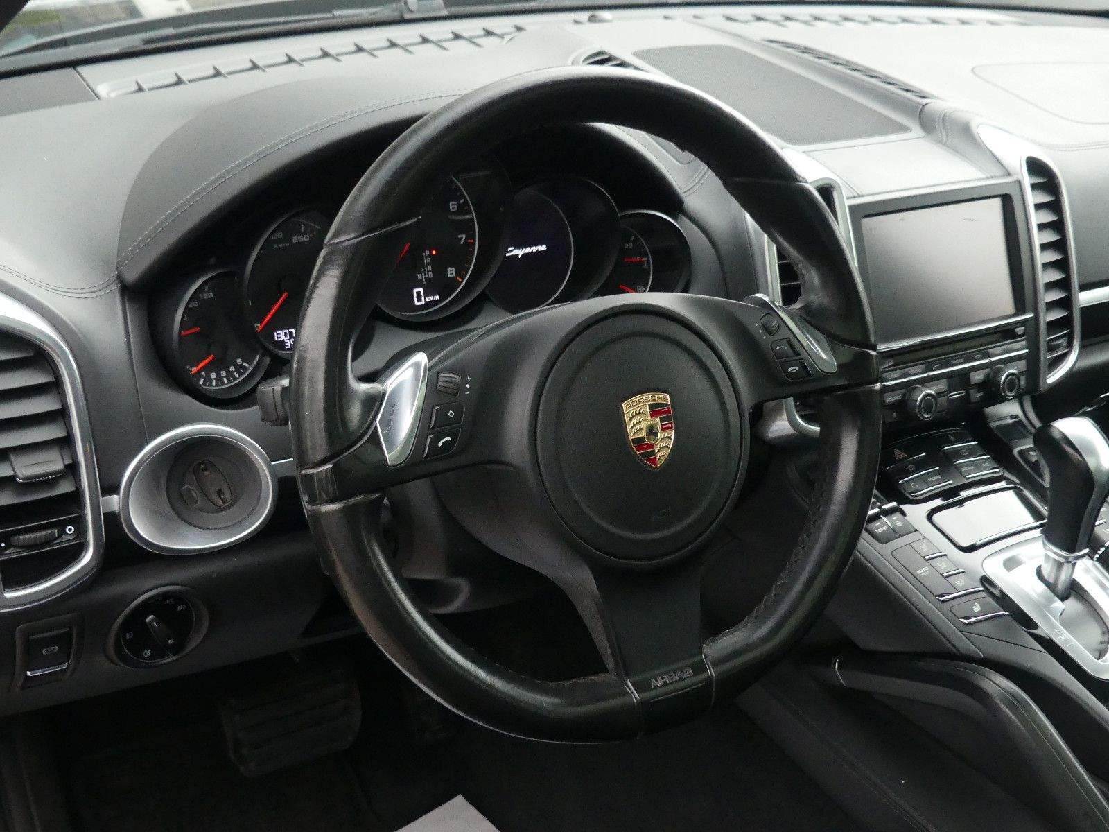 PORSCHE Cayenne Pano Bi-Xenon Kam. Navi Bose Volleder