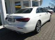 MERCEDES-BENZ E220D Avantgarde+Exclusive HUD 360° Burmester