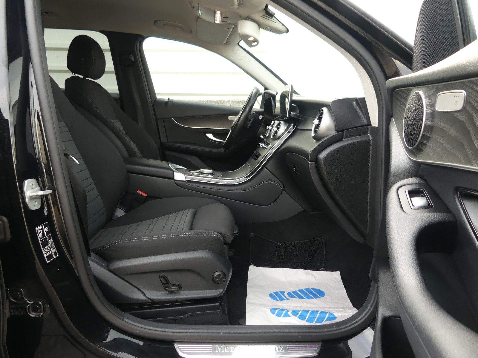 MERCEDES-BENZ GLC 220D 4Matic Exclusive PDC Kamera