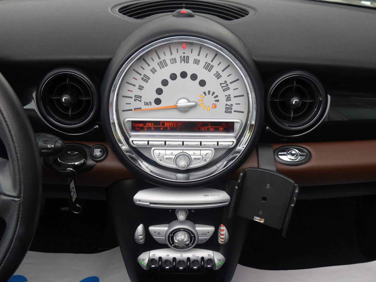 MINI Cooper Cabrio PDC Volleder Sitzheizung H&K Sound
