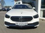 MERCEDES-BENZ E220D Avantgarde+Exclusive HUD 360° Burmester