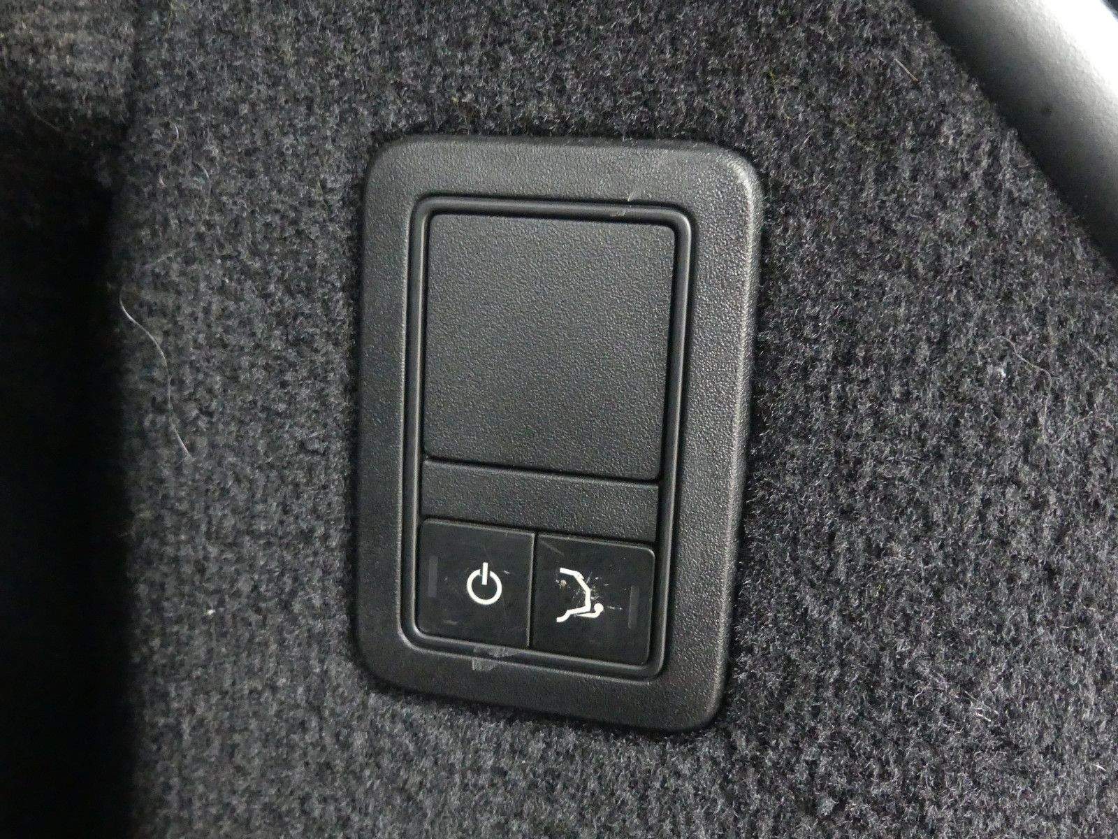 LAND ROVER Range Rover Sport HSE Panorama Sthzg. 1. Hand