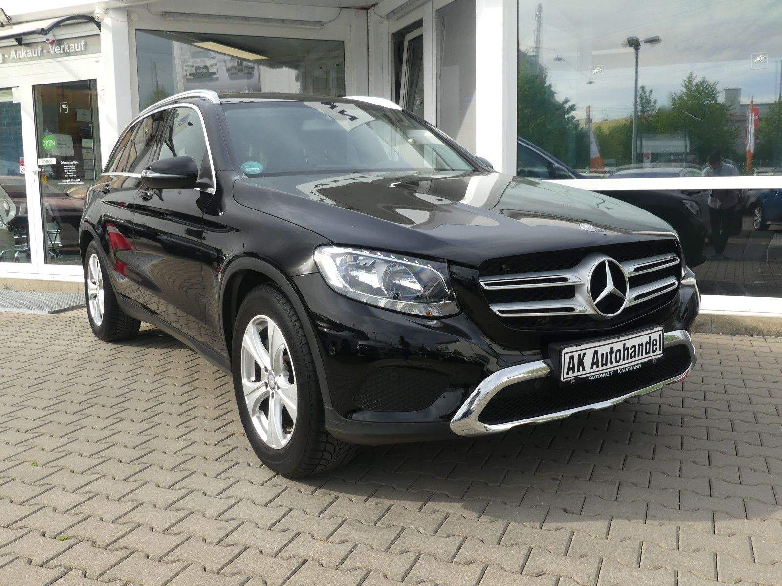 MERCEDES-BENZ GLC 220D 4Matic Exclusive PDC Kamera