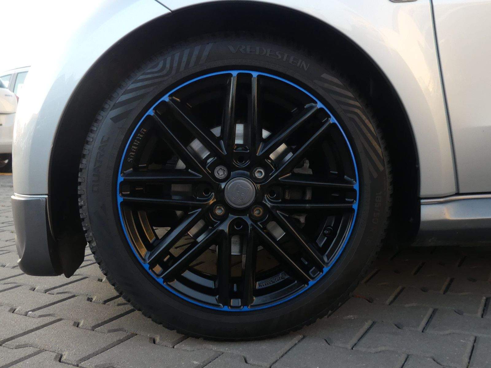 SMART ForTwo Lorinser Aut. 77 kW Navi Kamera Panorama