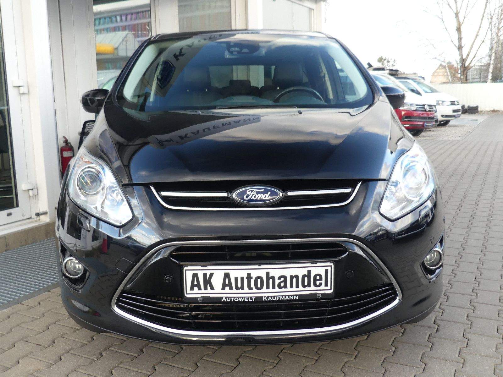 FORD C-MAX Titanium Bi-Xenon Kamera Navi Glasdach