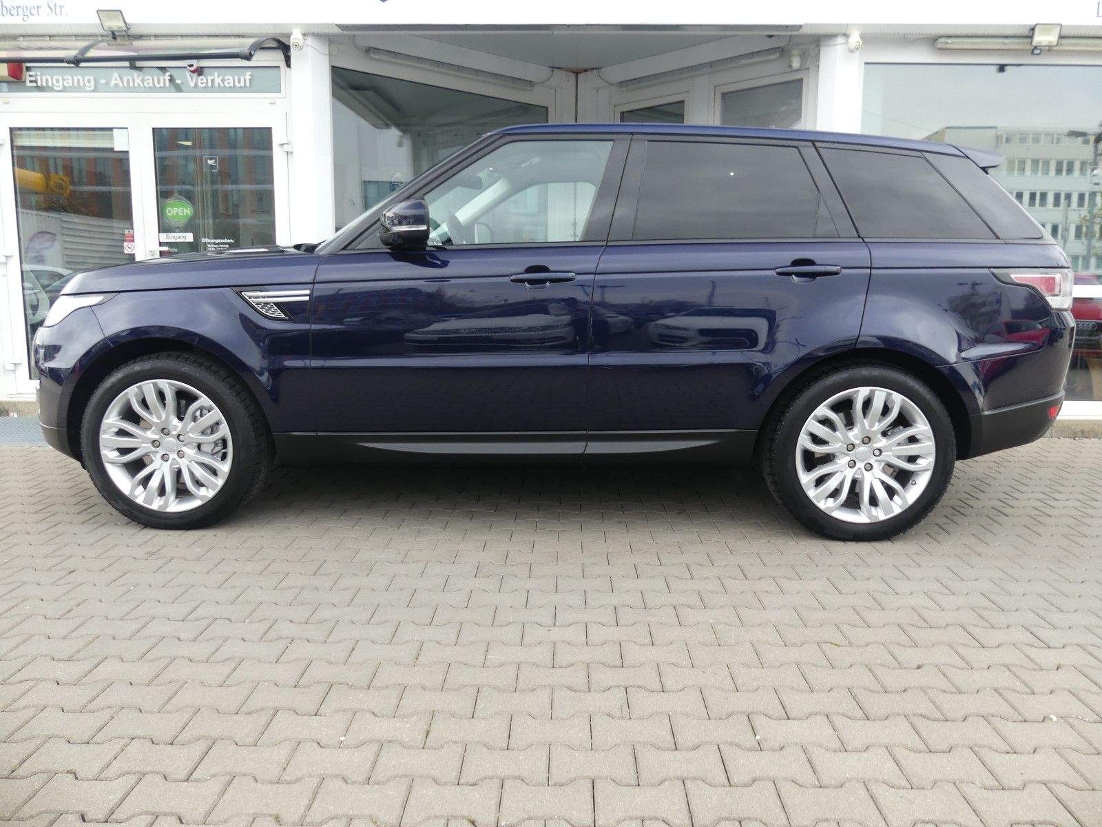 LAND ROVER Range Rover Sport HSE Panorama Sthzg. 1. Hand