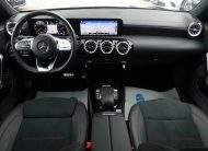 MERCEDES-BENZ CLA 200 AMG Line LED Kamera Alcantara CarPlay