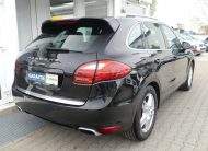 PORSCHE Cayenne Pano Bi-Xenon Kam. Navi Bose Volleder