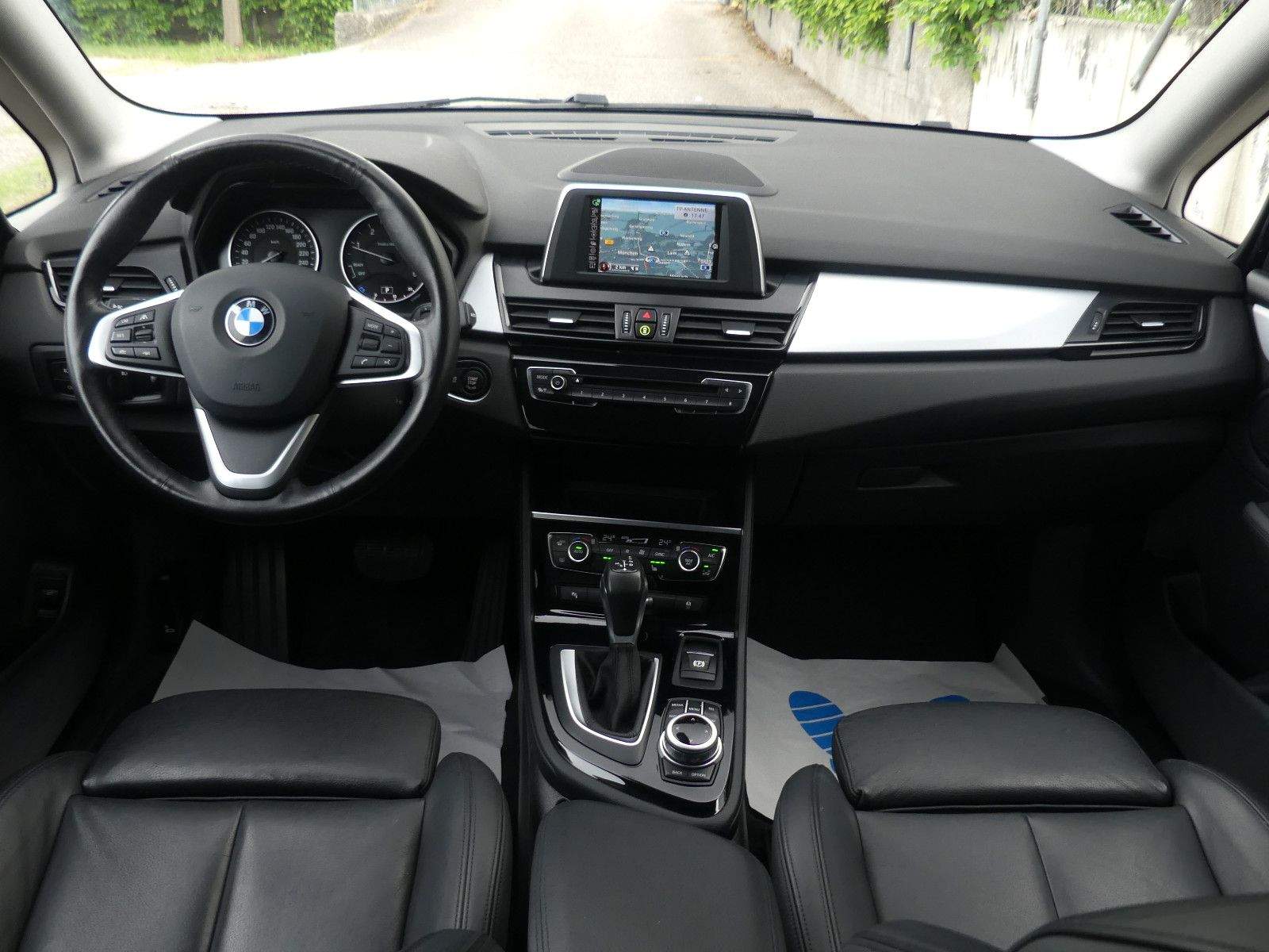 BMW 220d GT xDrive Aut. LED AHK Leder ACC Navi