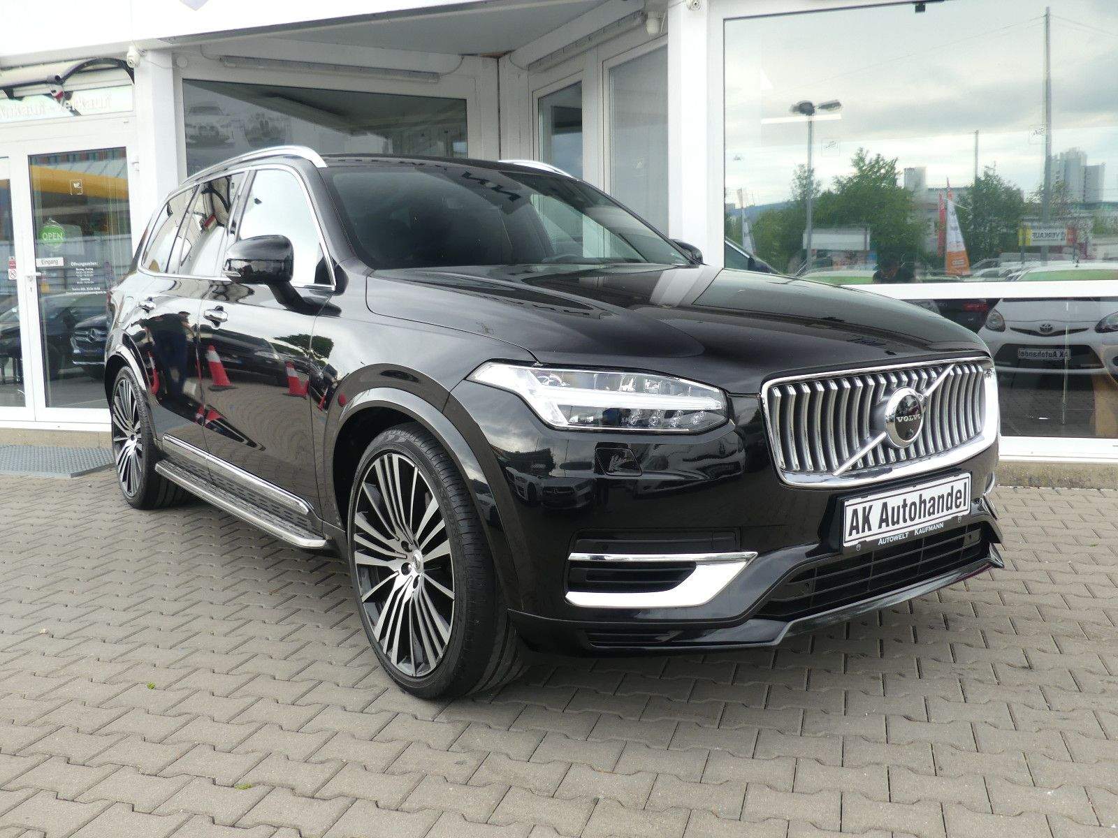 VOLVO XC90 Inscr. T8 AWD 7-sitz HUD Pano B&O AHK 22"