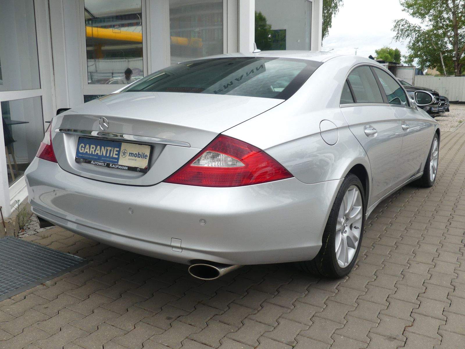 MERCEDES-BENZ CLS350 CGI Xenon Glasdach Comand Leder