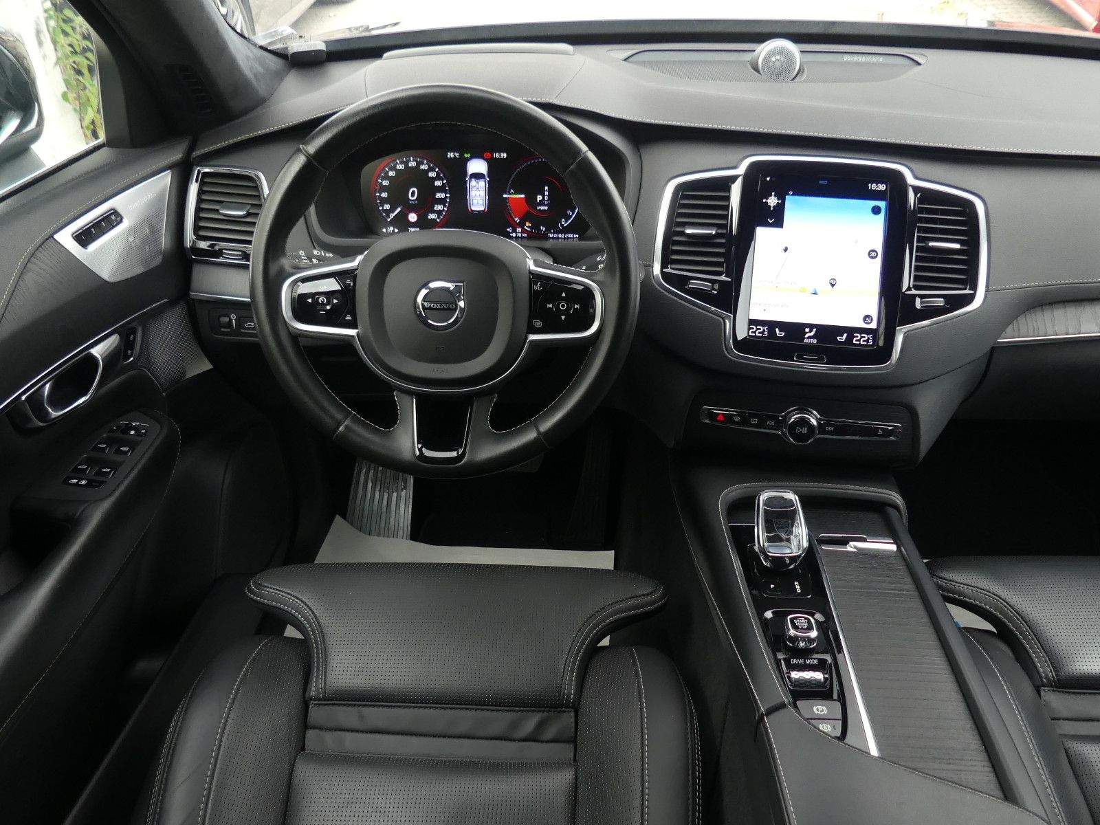 VOLVO XC90 Inscr. T8 AWD 7-sitz HUD Pano B&O AHK 22"