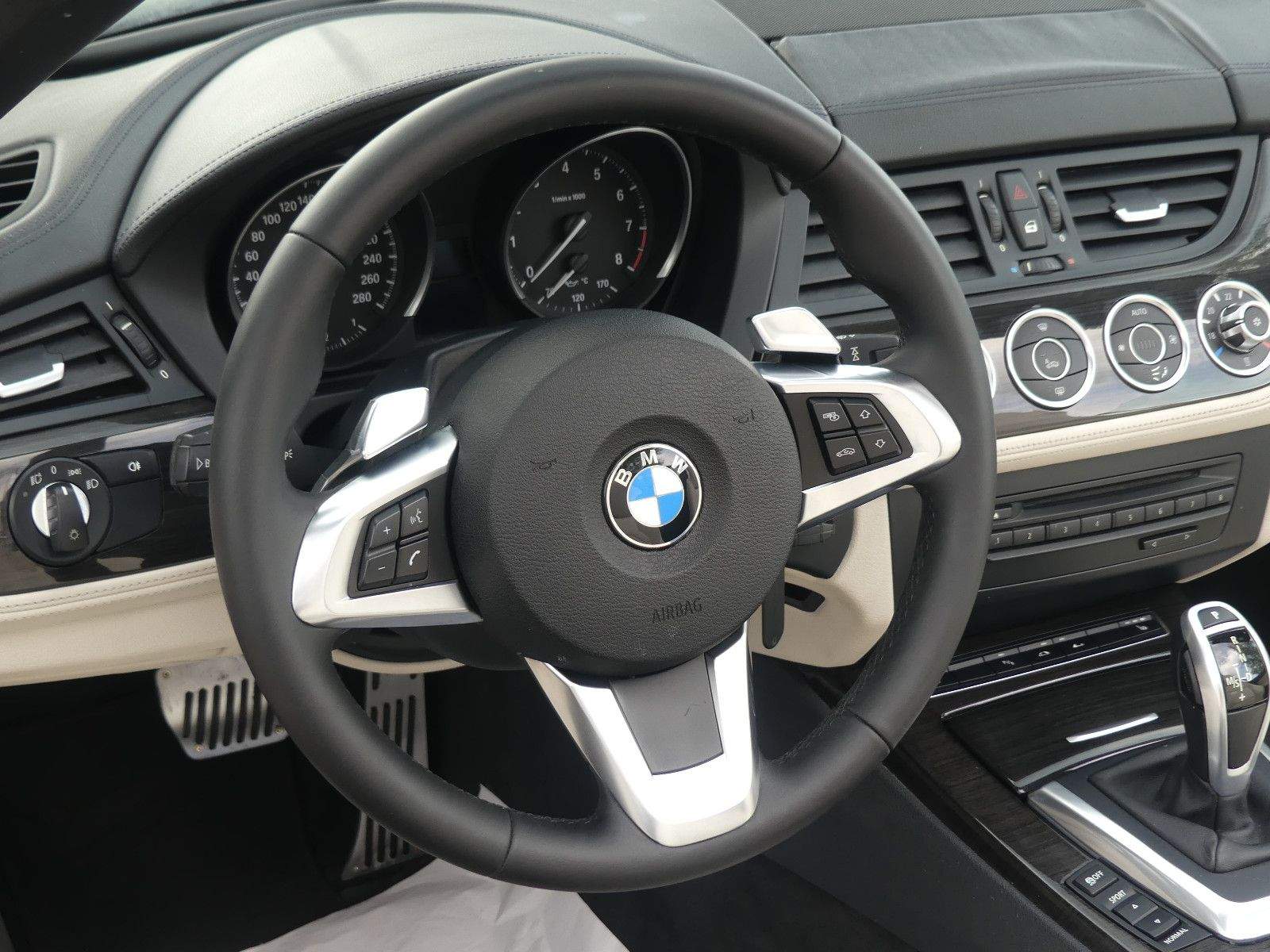 BMW Z4 Roadster sDrive 35i PDC Navi Xenon Leder
