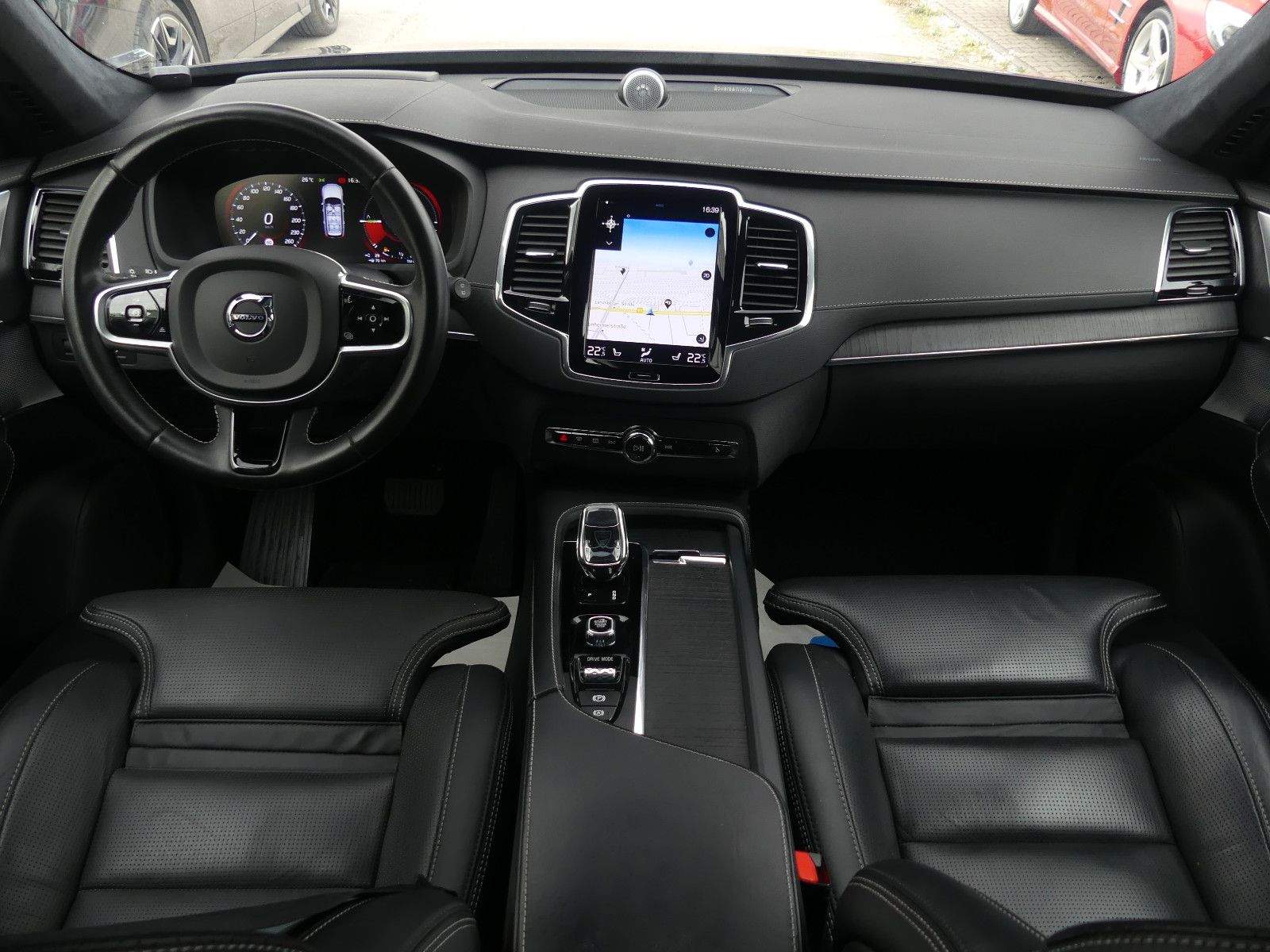 VOLVO XC90 Inscr. T8 AWD 7-sitz HUD Pano B&O AHK 22"