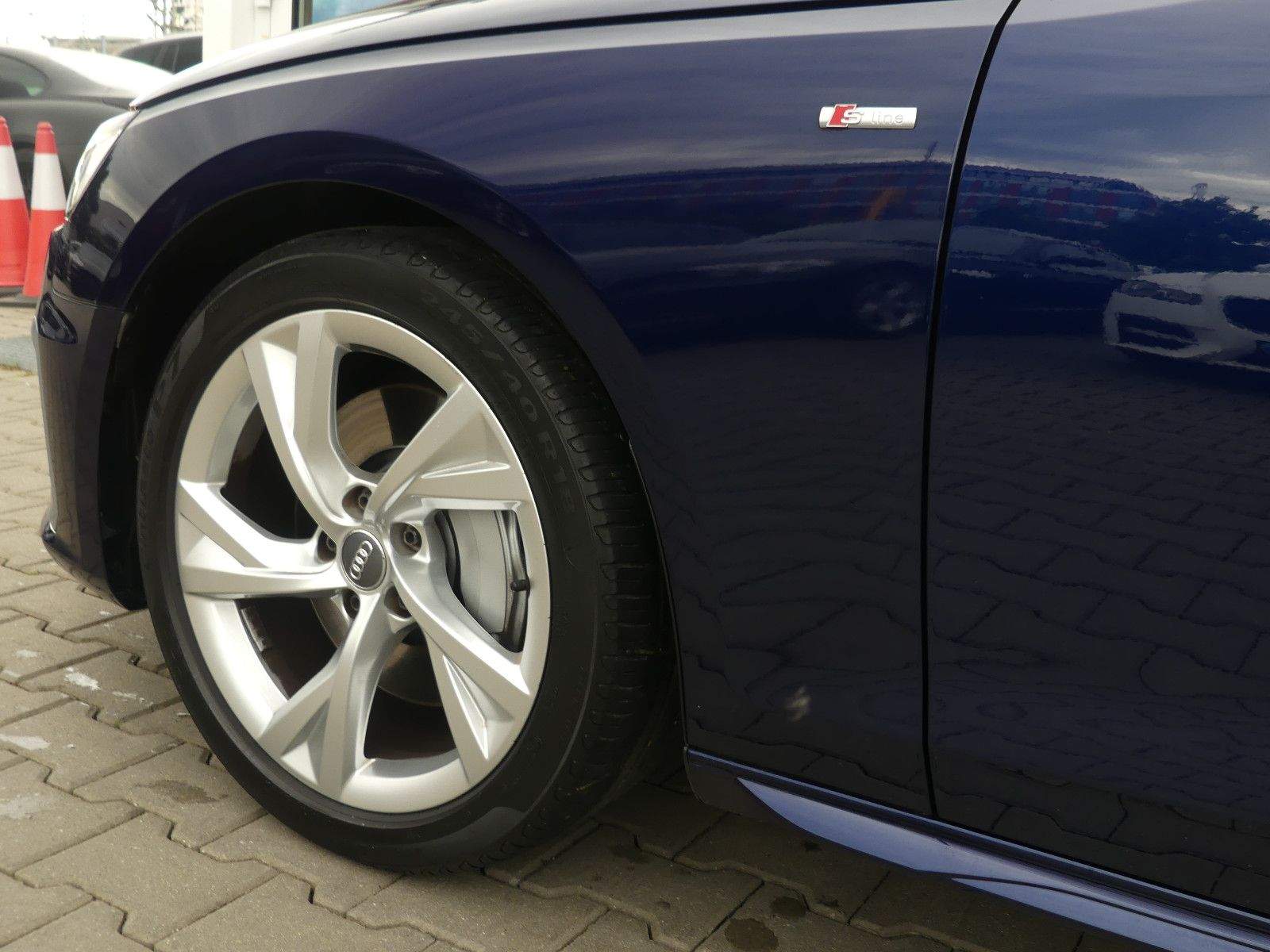 AUDI A4 Avant 45TFSI Quattro S-Line LED Pano Kam. App