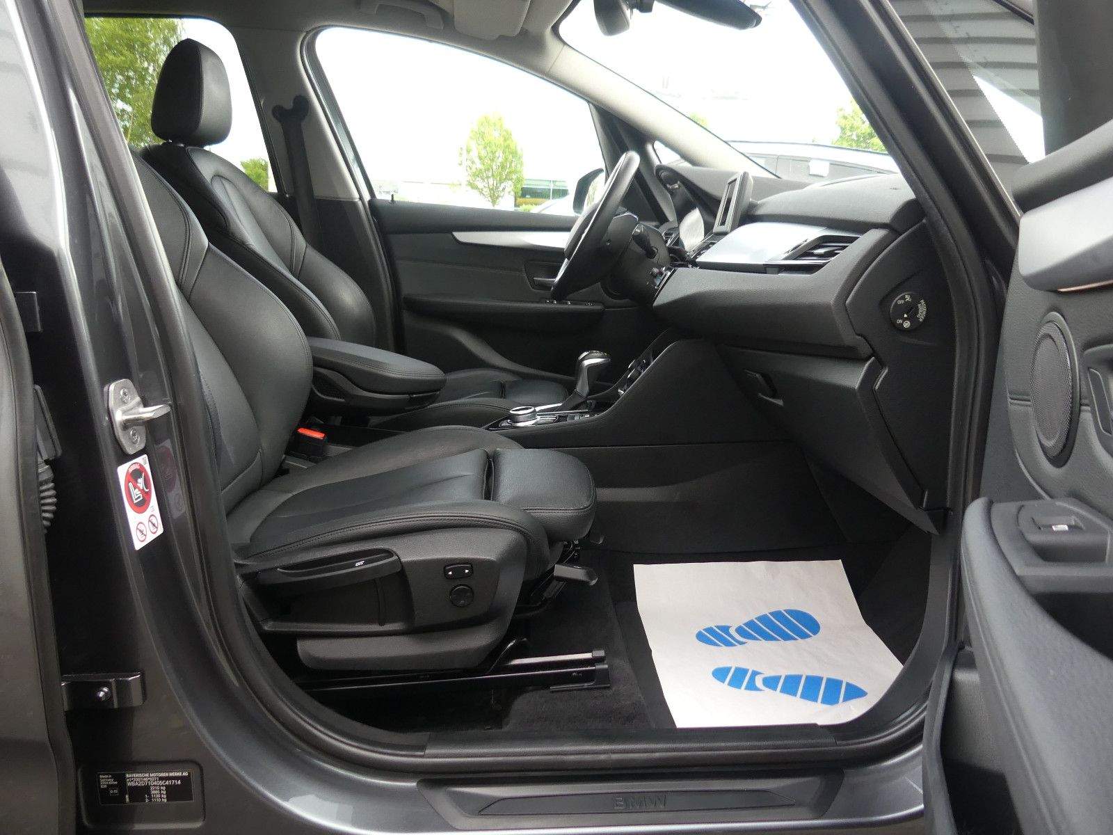 BMW 220d GT xDrive Aut. LED AHK Leder ACC Navi