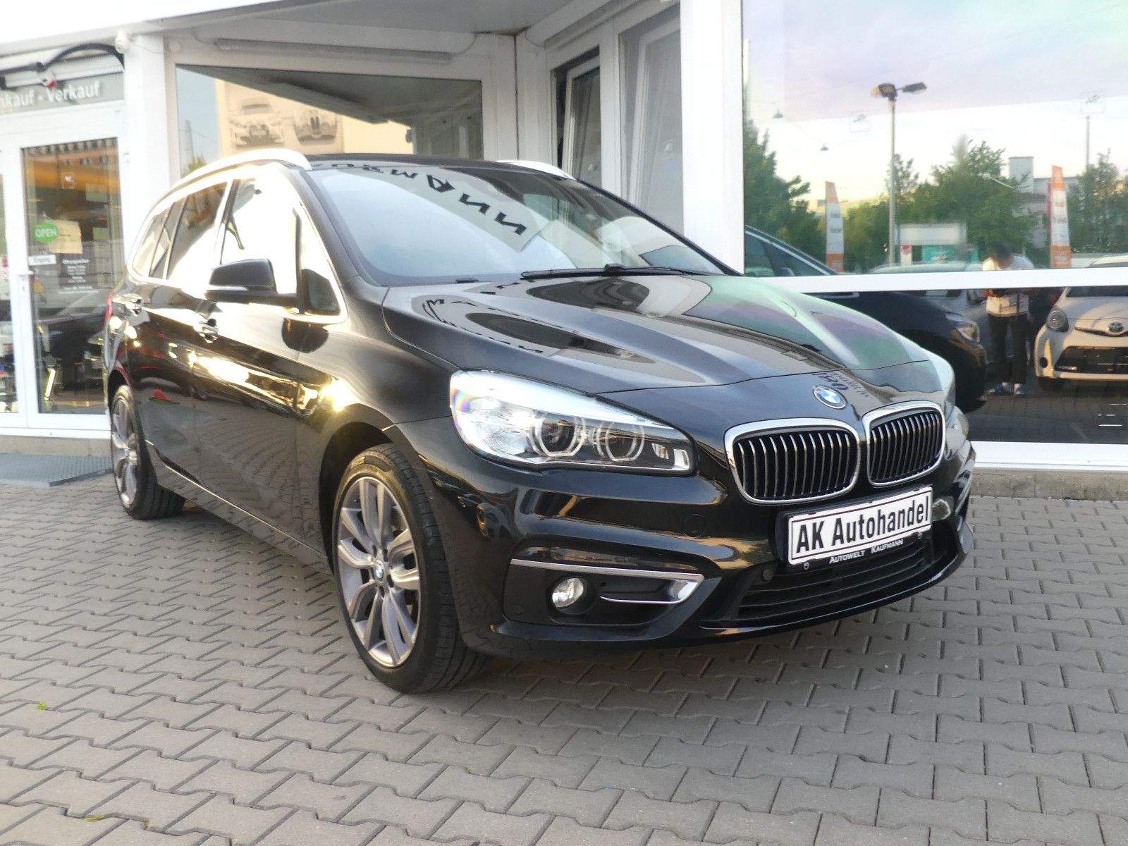 BMW 220D GT xDrive Luxury LED HUD Pano 7-sitz. Kam.