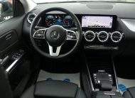 MERCEDES-BENZ GLA250e Multibeam ACC Panorama 360° AHK CarPlay