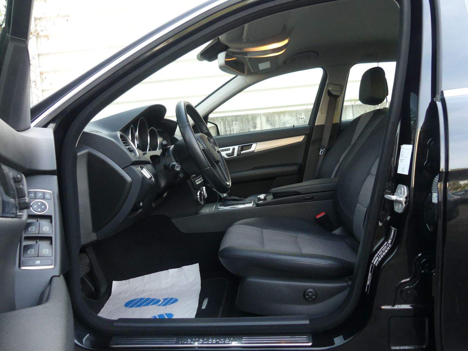 MERCEDES-BENZ C220T CDI BlueEfficiency Automat PDC LED Memory