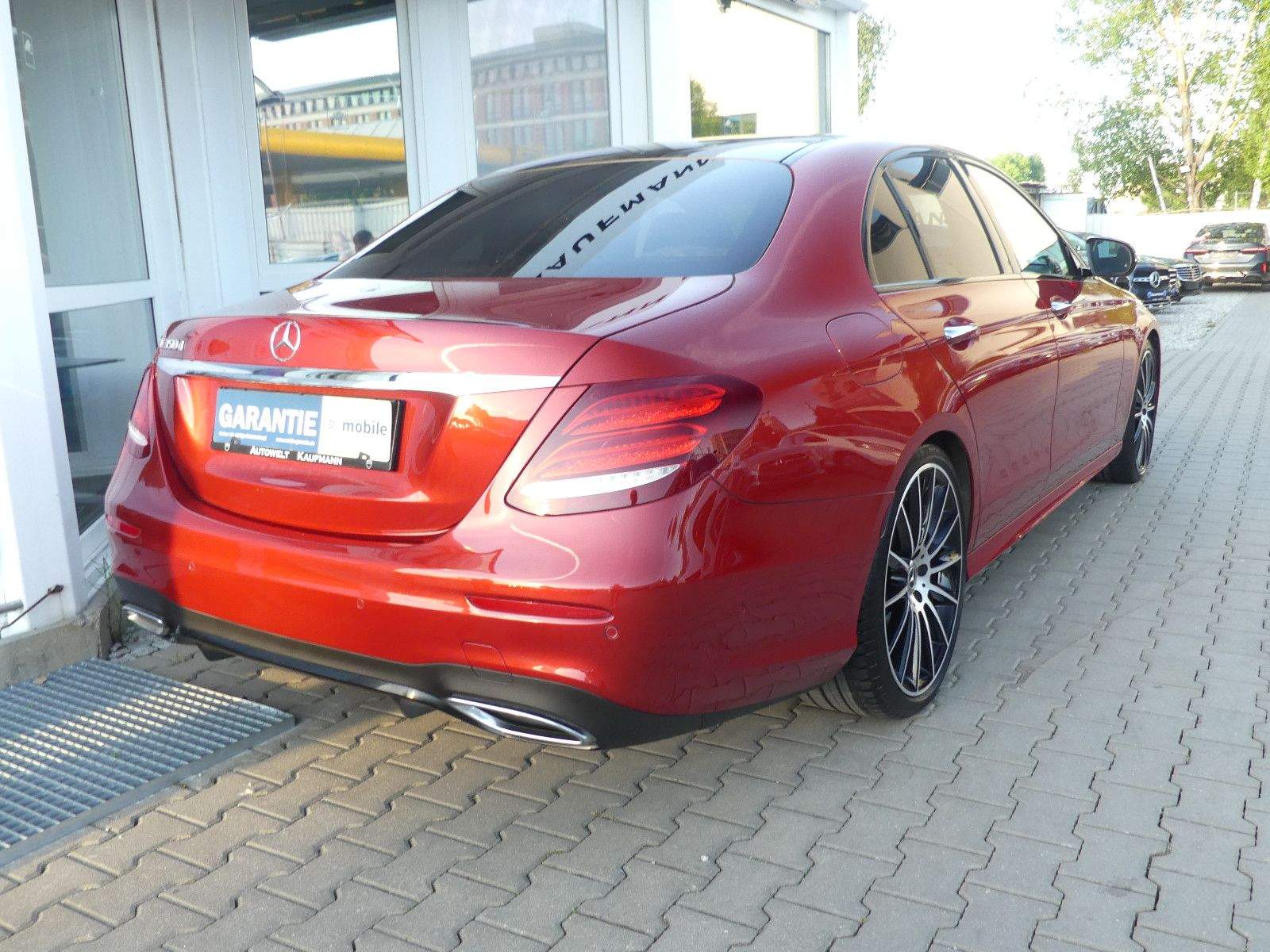 MERCEDES-BENZ E 350d AMG Line Burmester Widesc. AHK Panorama