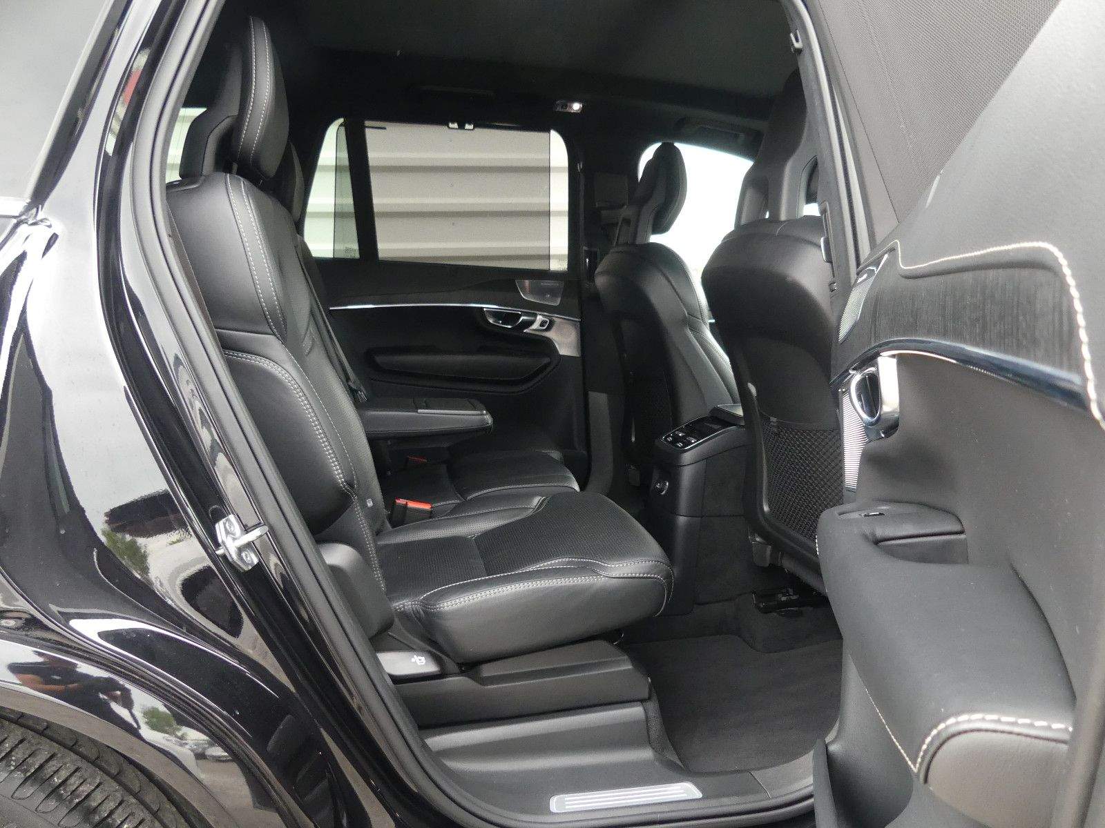VOLVO XC90 Inscr. T8 AWD 7-sitz HUD Pano B&O AHK 22"