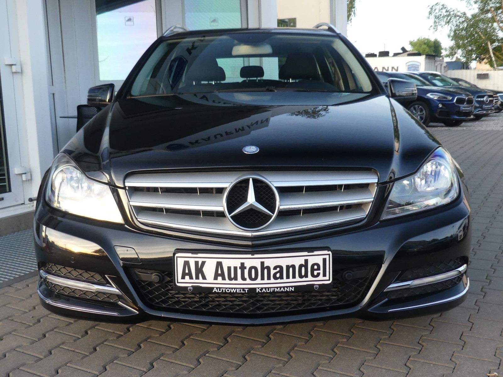 MERCEDES-BENZ C220T CDI BlueEfficiency Automat PDC LED Memory