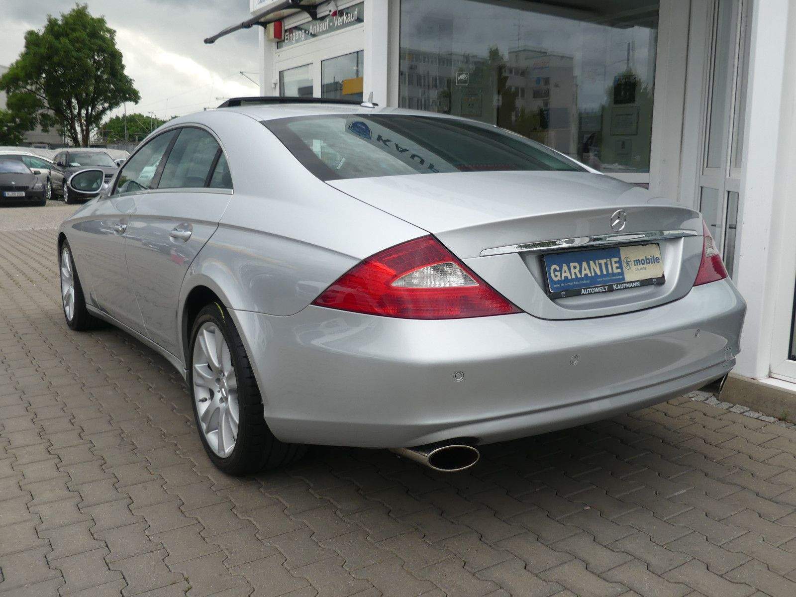 MERCEDES-BENZ CLS350 CGI Xenon Glasdach Comand Leder