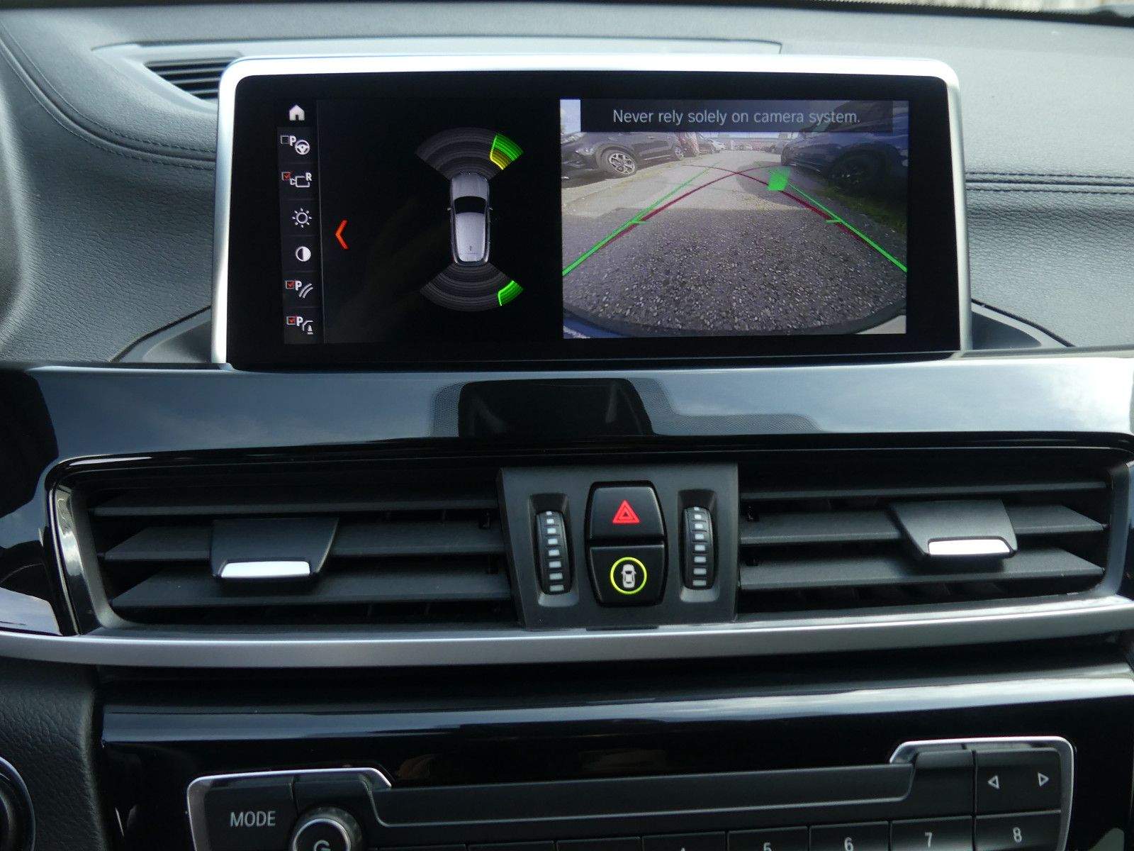 BMW X2 sDrive 20i Advantage Plus LED Kam Navi Sitzh.