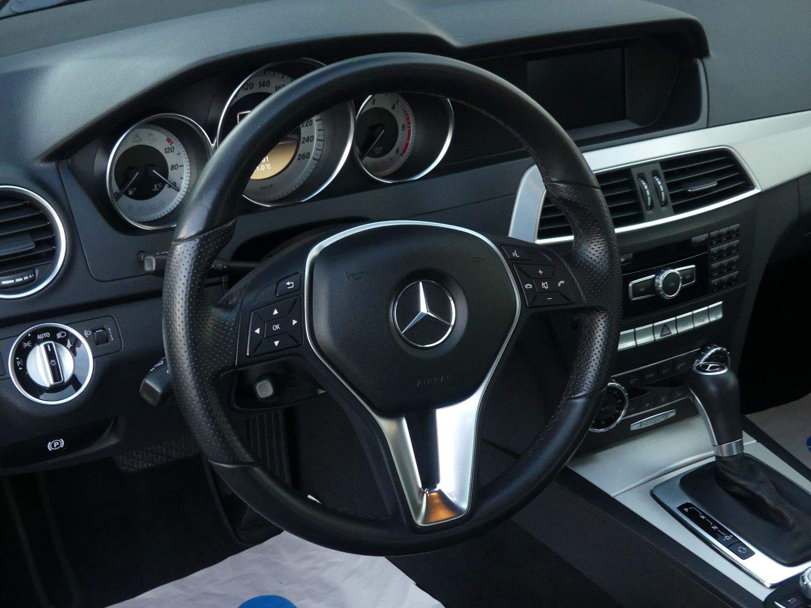 MERCEDES-BENZ C220T CDI BlueEfficiency Automat PDC LED Memory