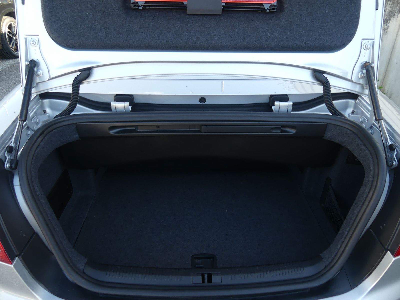 AUDI A4 2.4 V6 B6 Cabriolet S-Line Volleder Isofix