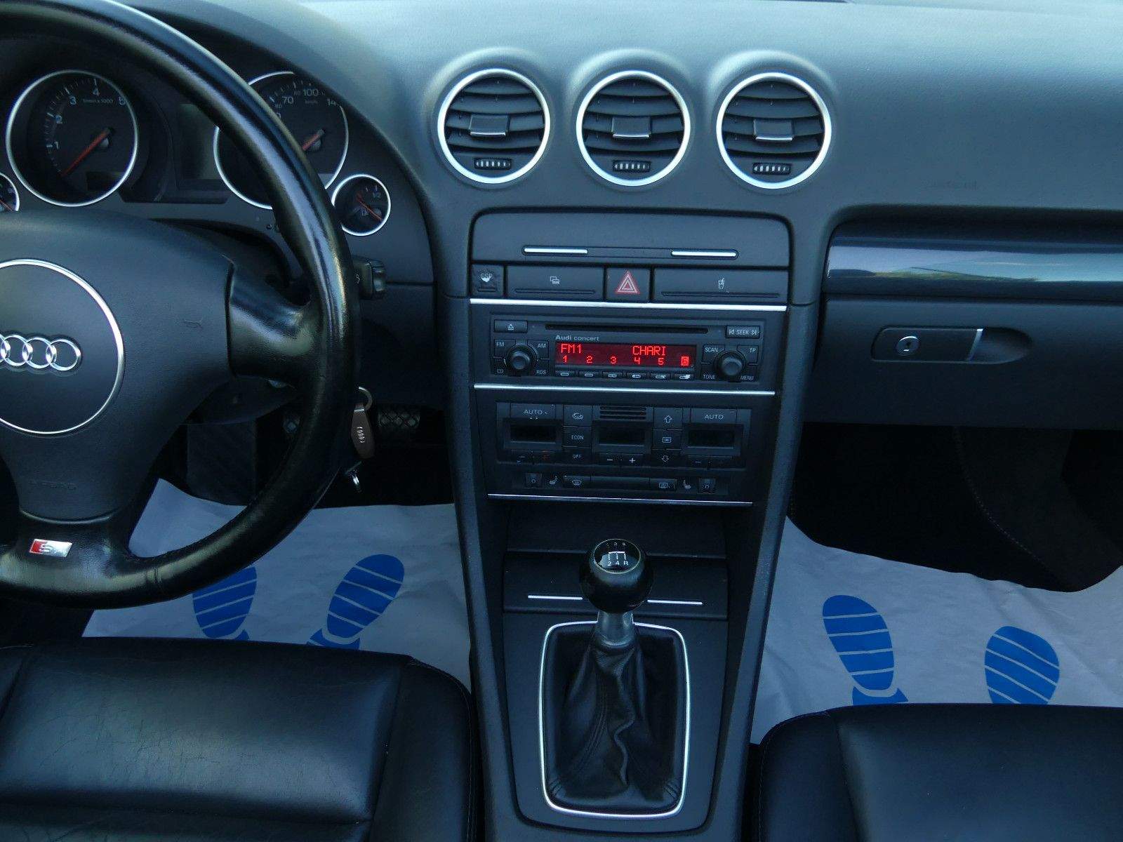 AUDI A4 2.4 V6 B6 Cabriolet S-Line Volleder Isofix