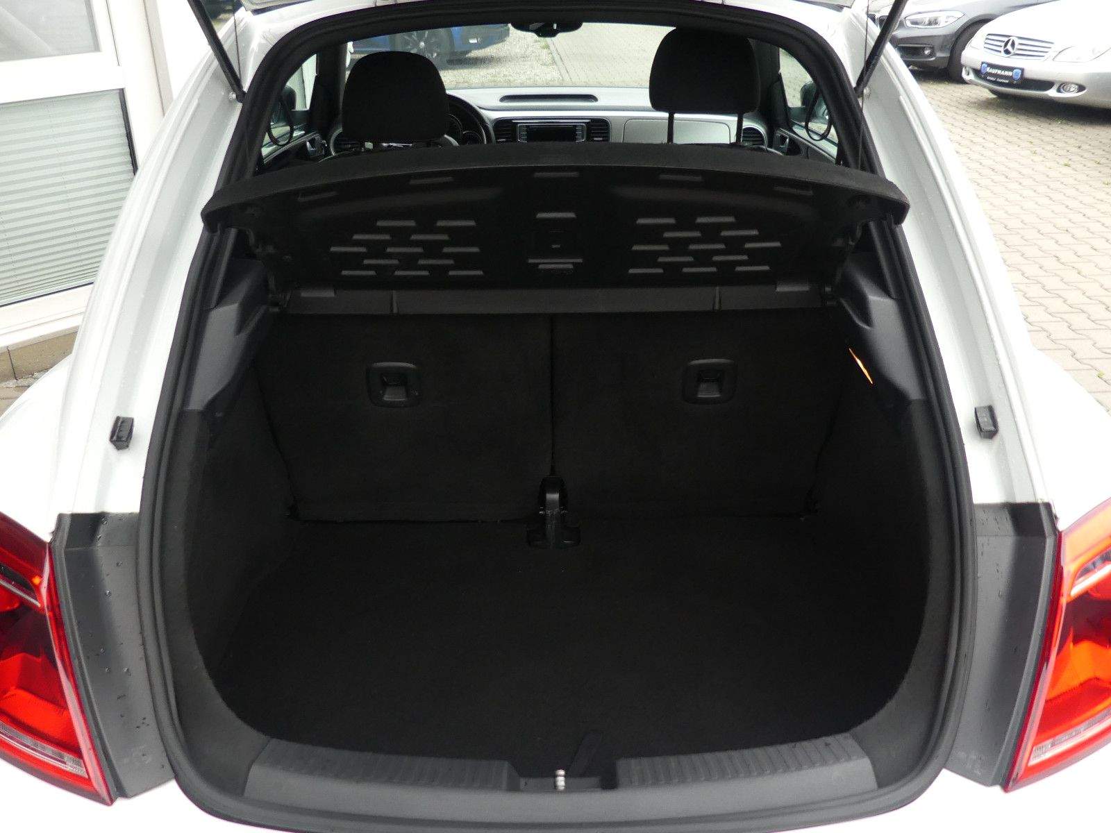 VW Beetle Käfer Club Design PDC Navi Tempo 2. Hand