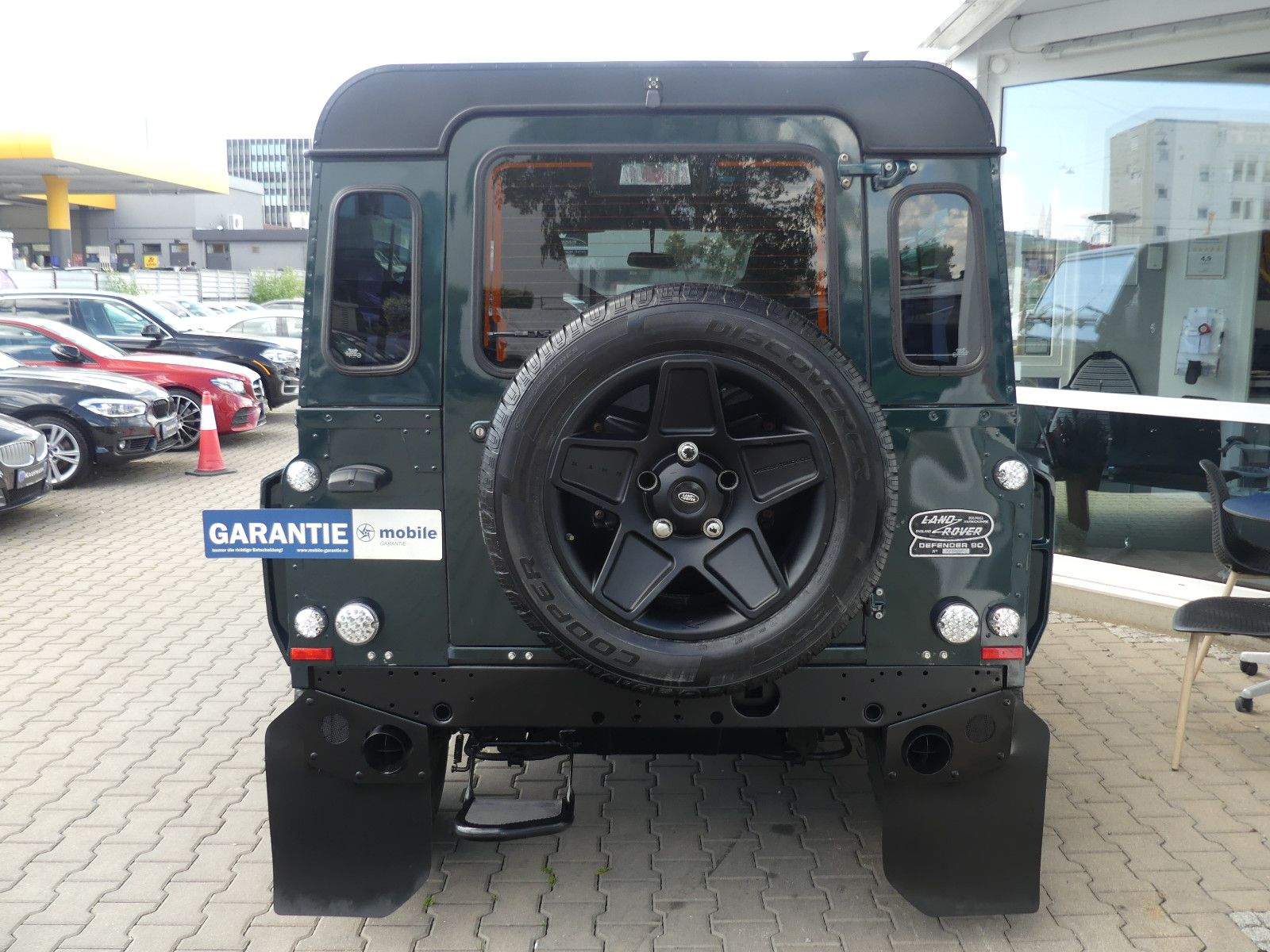LAND ROVER Defender 90 E Kahn-Design Kam. Navi Klima Bluet.