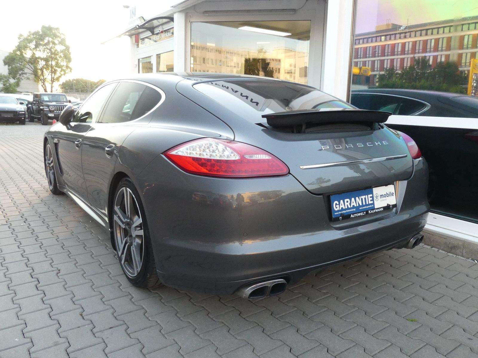 PORSCHE Panamera 4S Navi Kamera Bose Glasdach Xenon