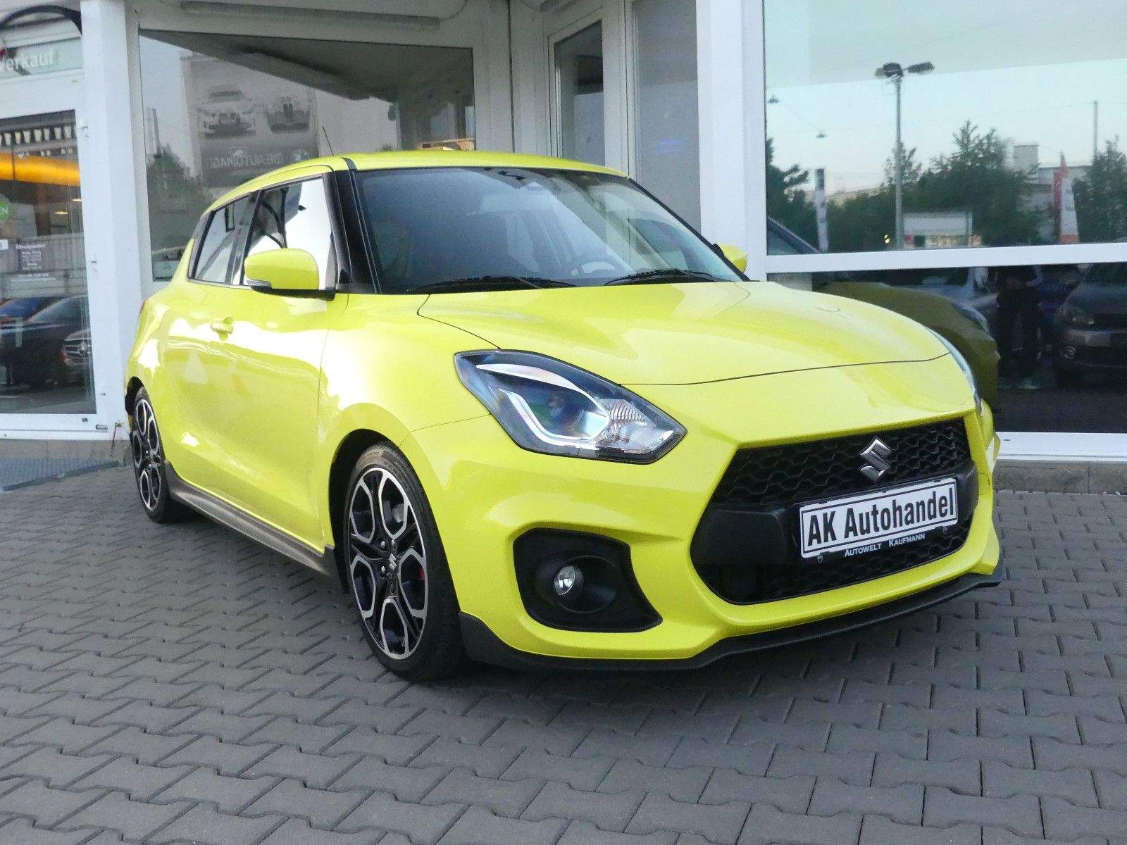 SUZUKI Swift Sport LED ACC Kam. Navi Carbon-Look 1.Hand