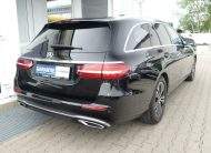MERCEDES-BENZ E220D T Avantgarde LED Kamera MBUX CarPlay