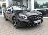 MERCEDES-BENZ GLA180 Urban Night LED PDC AHK Navi Tempomat