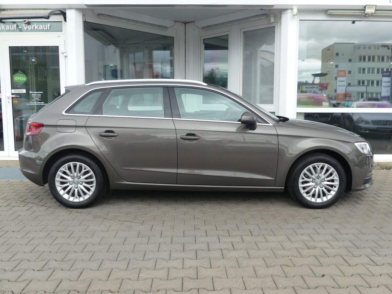 AUDI A3 Sportback Ambient Autom ACC Ultr Bi-Xen. Pano