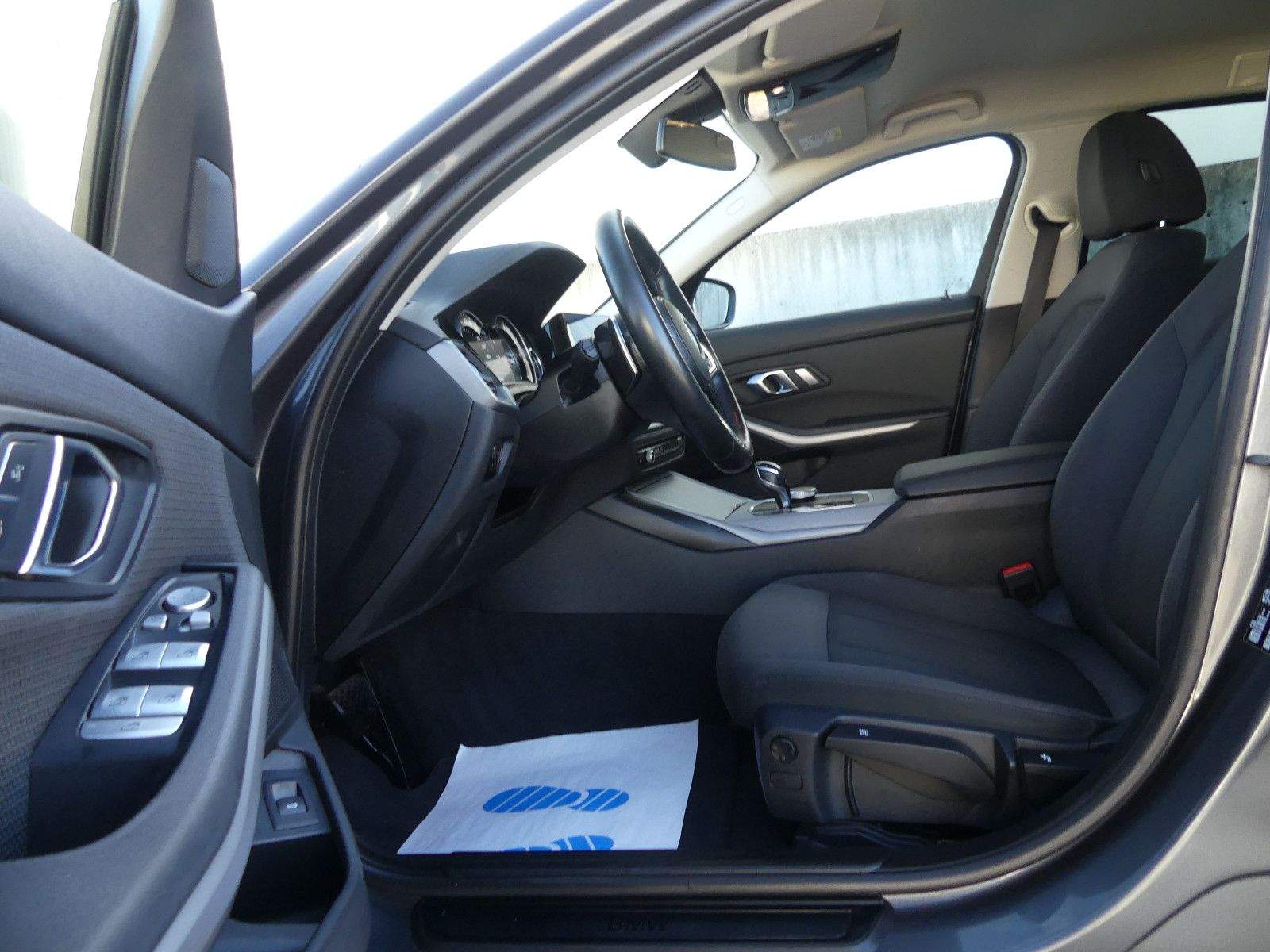 BMW 320D Aut. Touring Advantage LED PDC ACC AHK Cam.
