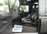 LAND ROVER Defender 90 E Kahn-Design Kam. Navi Klima Bluet.