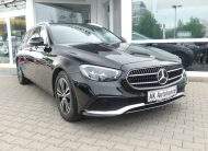 MERCEDES-BENZ E220D T Avantgarde LED Kamera MBUX CarPlay