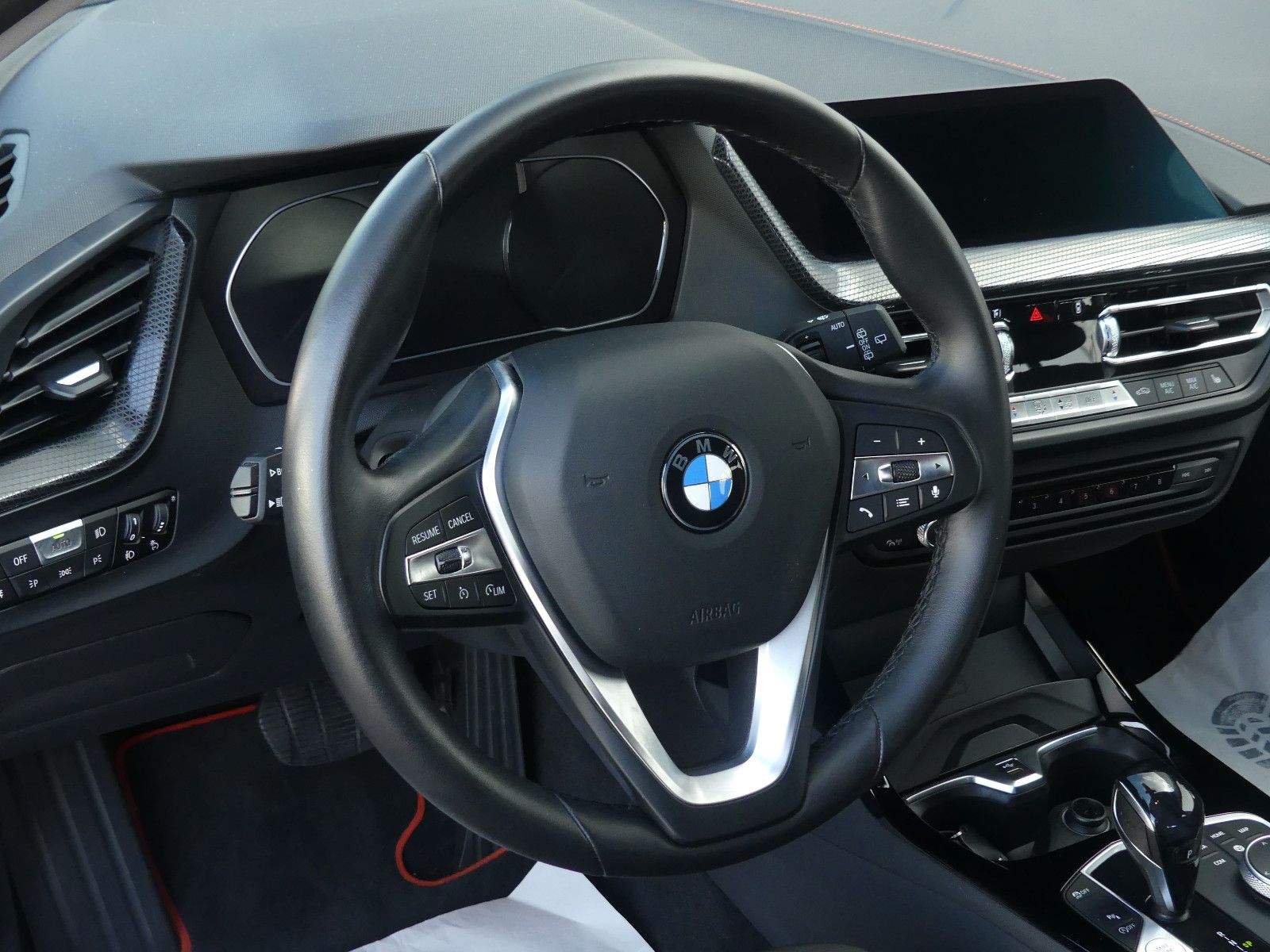BMW 118i SportLine LED PDC LCP Spurh.CarPlay Android