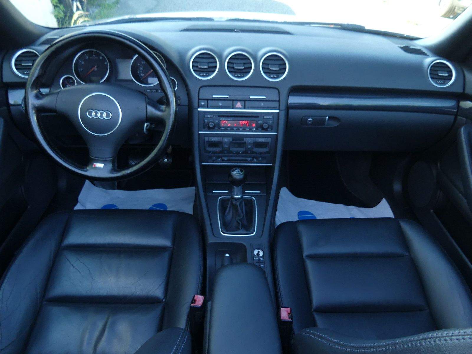 AUDI A4 2.4 V6 B6 Cabriolet S-Line Volleder Isofix