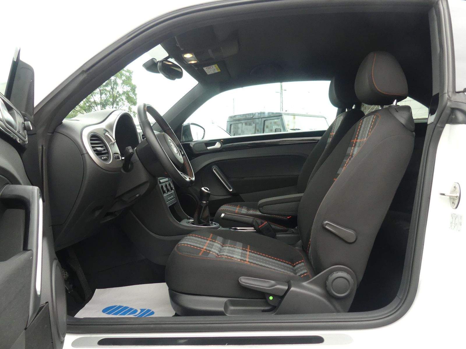 VW Beetle Käfer Club Design PDC Navi Tempo 2. Hand