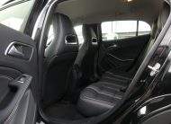 MERCEDES-BENZ GLA180 Urban Night LED PDC AHK Navi Tempomat